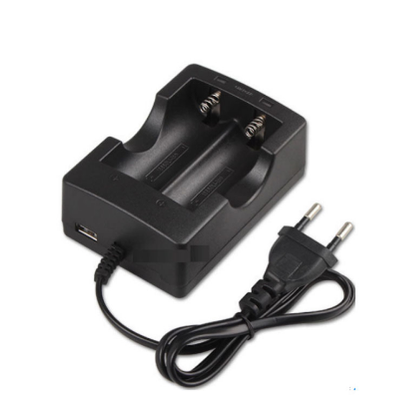 Încărcător dual pentru acumulatori Li-Ion 18650